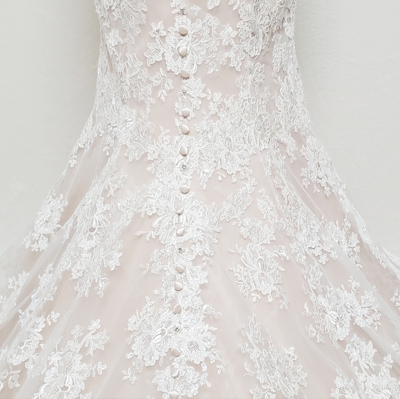 ALLURE Bridals 9363 Antique Ivory Illusion Lace Beaded Button Wedding Dress 8 - Picture 13 of 16